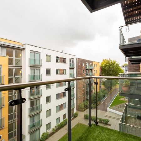 Amazing Modern 2 Bedroom Flat In Greenwich For 4 People ลอนดอน ภายนอก รูปภาพ