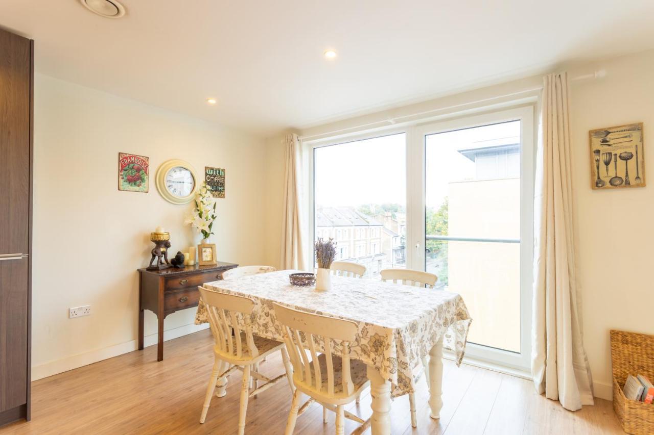 Amazing Modern 2 Bedroom Flat In Greenwich For 4 People ลอนดอน ภายนอก รูปภาพ